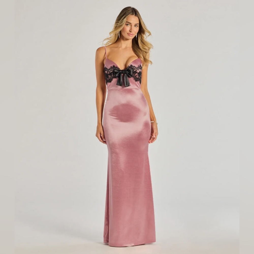 Windsor BlushPink & Black Jayden V-Neck Lace Trim Bow Satin Mermaid Formal Dress